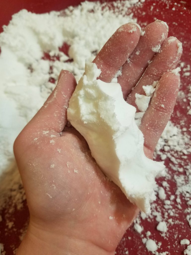how to make fake snow with baking soda