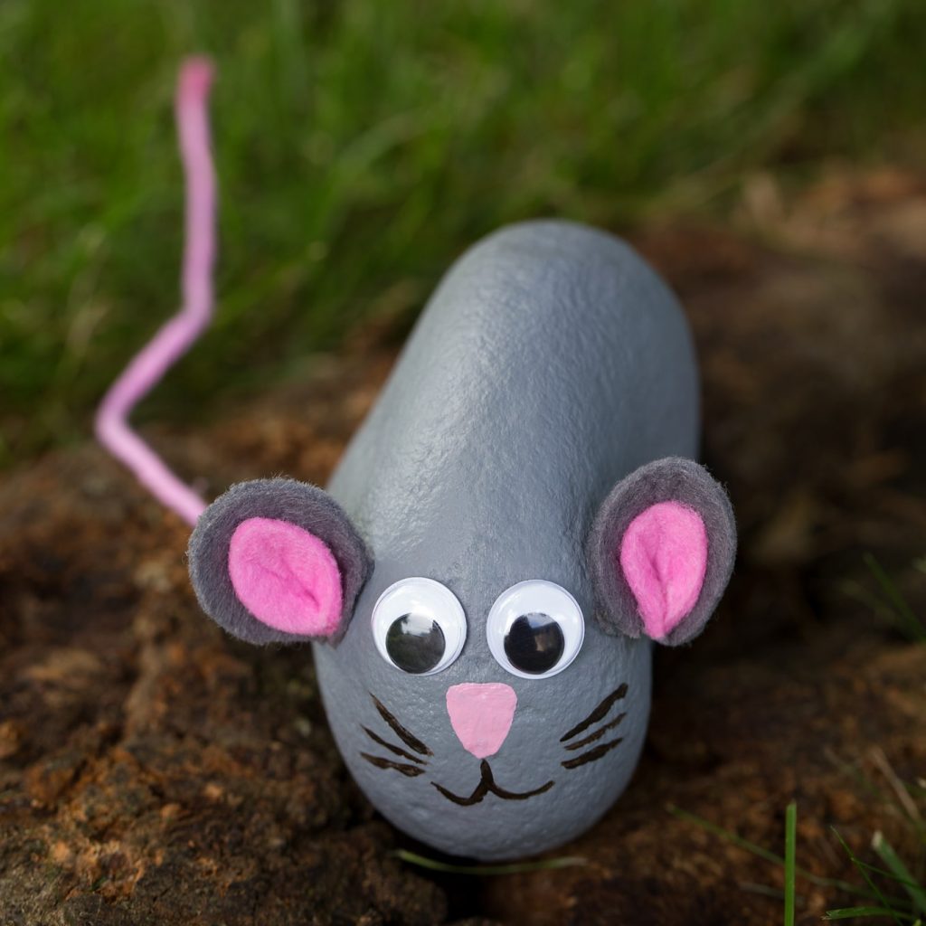Mouse painted rock