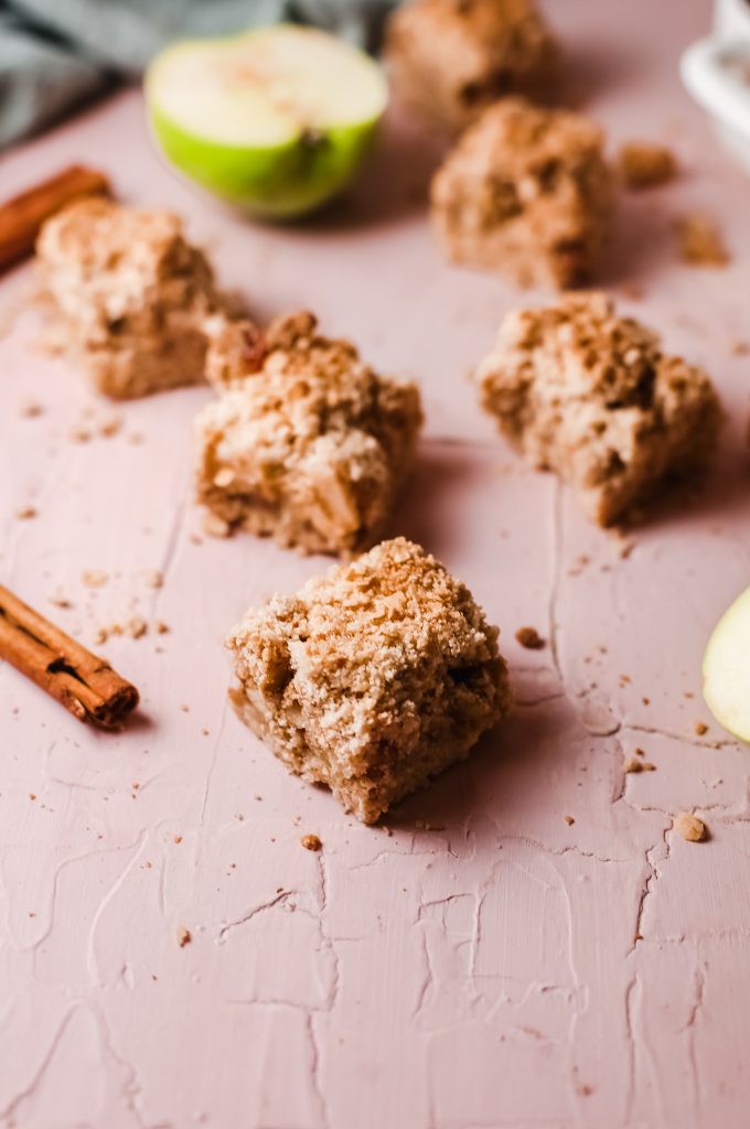 How to Make Apple Snack Bars for Toddlers
